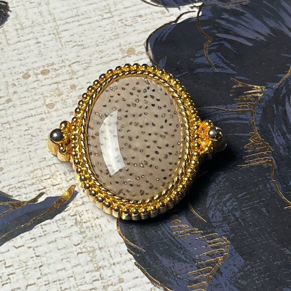 Vintage Gold Tone Petrified Wood Cabochon Stone Scarf Clip - Picture 3 of 7